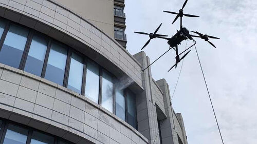 Latest company news about MYUAV FC30X Tethered Drone：High-rise building cleaning is no longer a problem!
