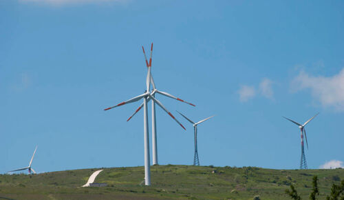 Latest company news about FC30X Tethered Drone, Wind Power Cleaning Solution
