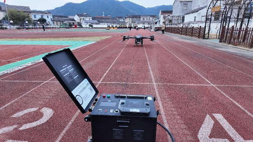 Latest company news about What to do when your drone runs out of range? Tethered power supply enables 24-hour continuous flight