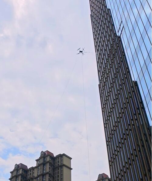 Latest company news about Revolution in Tethered Technology: How MEWE’s FC30 is Rewriting the Cost Logic of the High-Altitude Cleaning Industry with Ground
