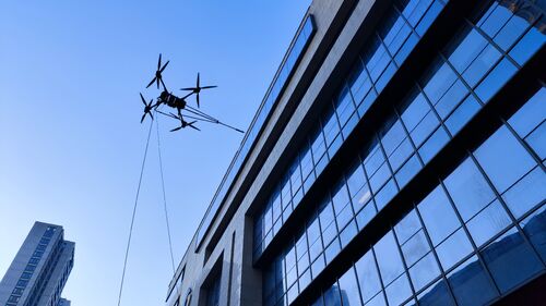 Latest company news about Hong Kongs new policy on 150kg drones: MYUAV tethering technology unlocks the blue ocean of heavy-duty operations