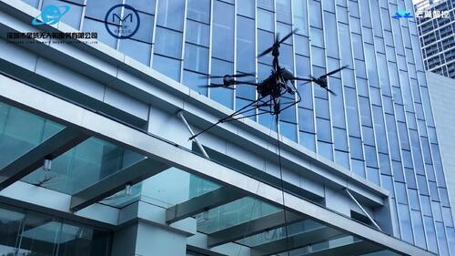 Latest company news about MYUAV double-corded high-altitude cleaning UAV lights up the "urban skyline" of Shenzhen Chuangzhi Yuncheng, setting a new paradigm for cleaning