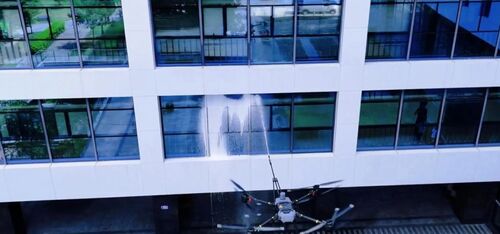 Latest company news about Shenzhen High-Rise Says Goodbye to 'Spider-Man' with Revolutionary Dual-Tether Drones