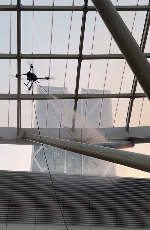 Latest company news about MYUAV M400X Cleaning Drone Successfully Completes Precision Cleaning Operation in a Large Indoor Space